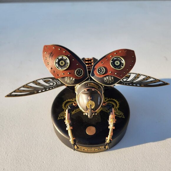 New Electric Insect Metal Desk Decor Toy Rhinoceros Beetle Flapping Wings Steam - Picture 10 of 15